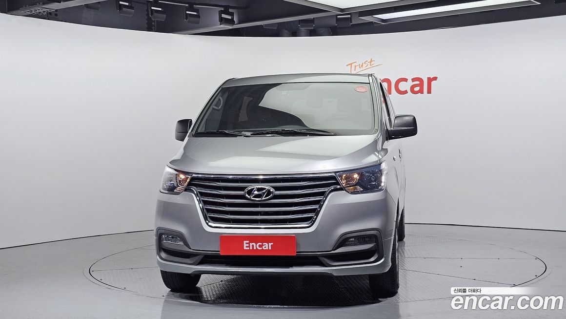 Hyundai Starex 2019
