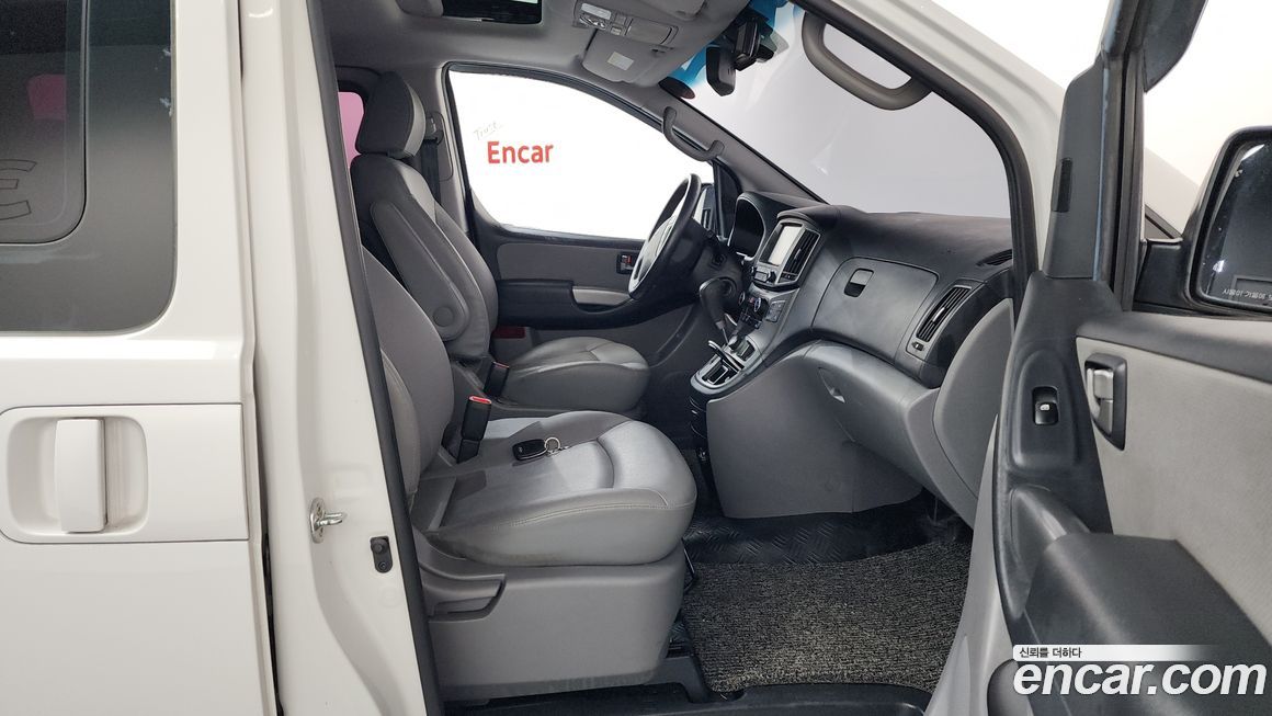 Hyundai Starex 2018