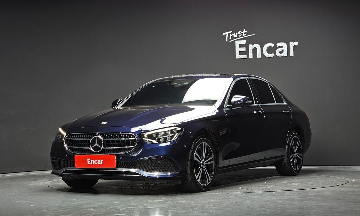 Mercedes-Benz E-Class 2022