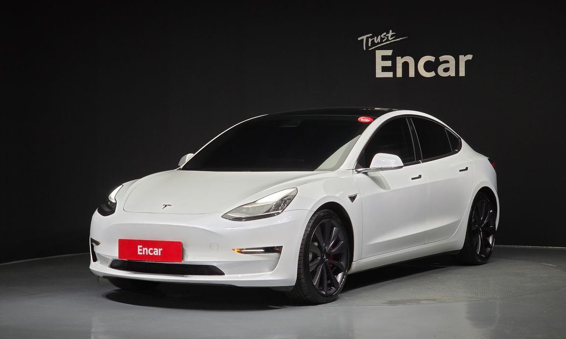 Tesla Model 3 2020