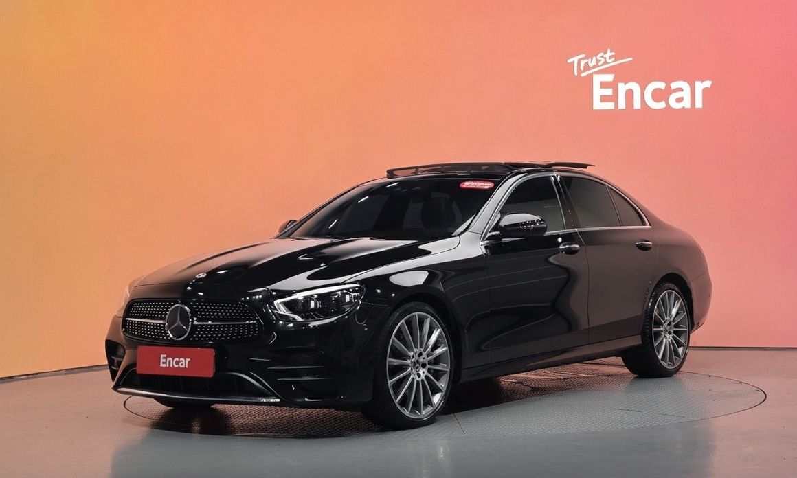 Mercedes-Benz E-Class 2022