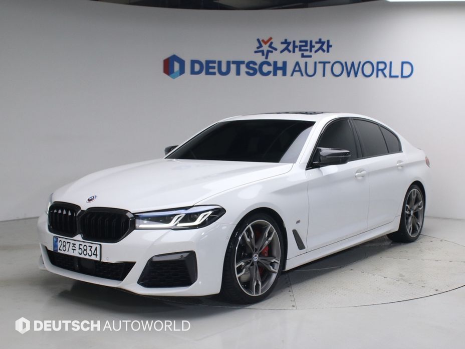 BMW 5-Series 2023