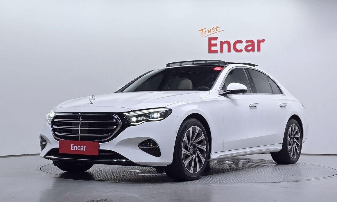 Mercedes-Benz E-Class 2024