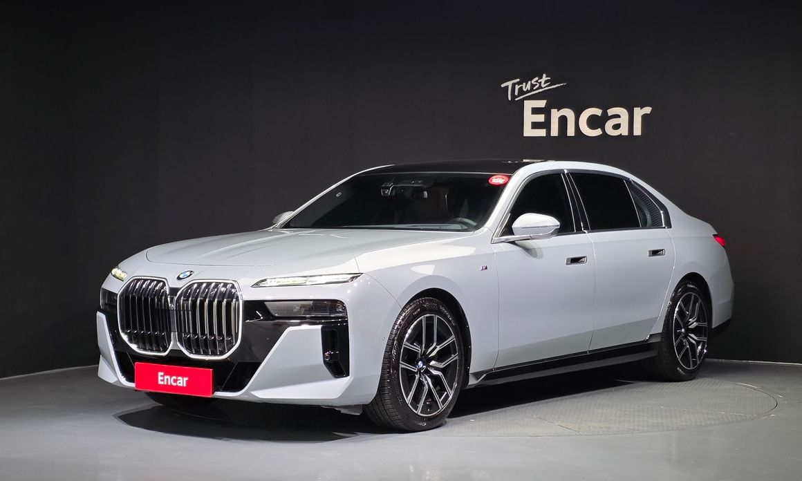 BMW 7-Series 2023