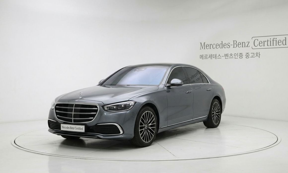 Mercedes-Benz S-Class 2025