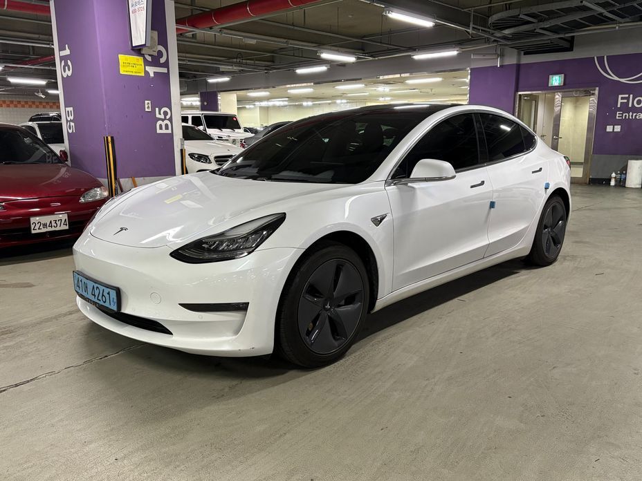 Tesla Model 3 2020
