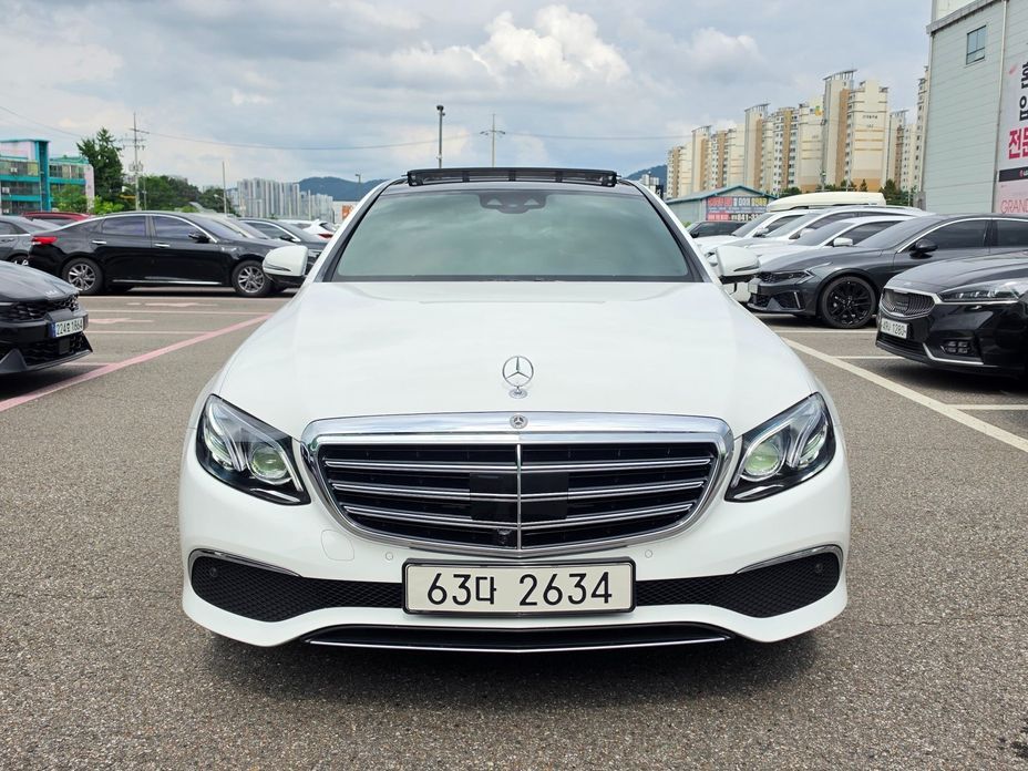 Mercedes-Benz E-Class 2018
