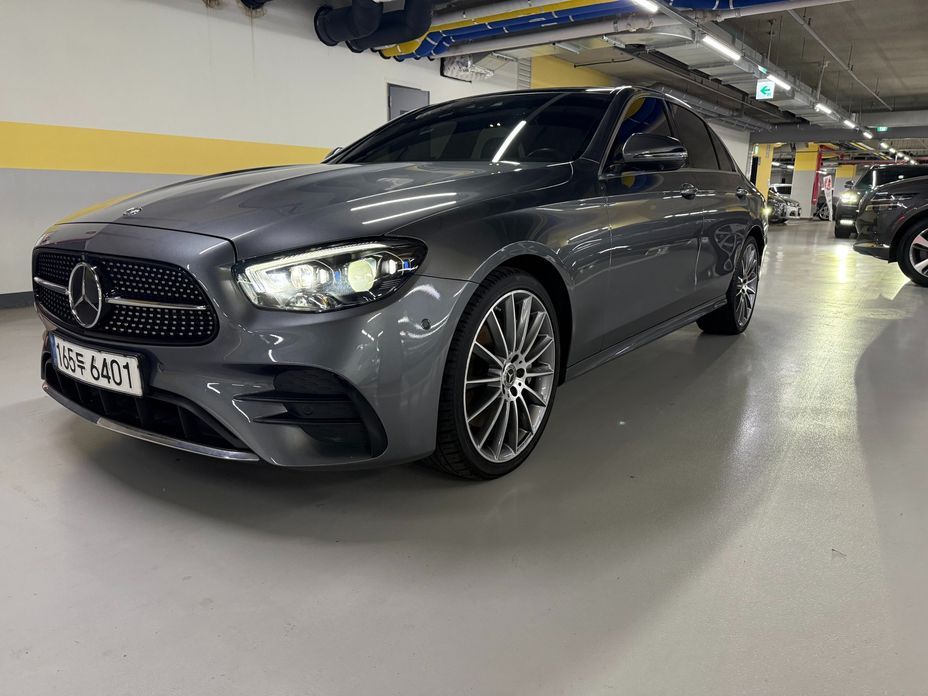 Mercedes-Benz E-Class 2021