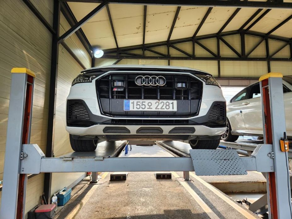 Audi SQ7 2023