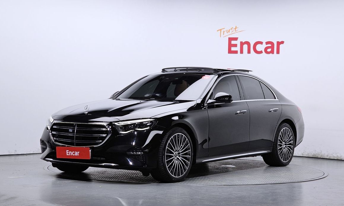 Mercedes-Benz E-Class 2024