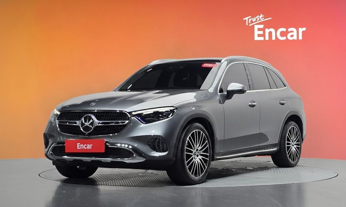 Mercedes-Benz GLC-Class 2023
