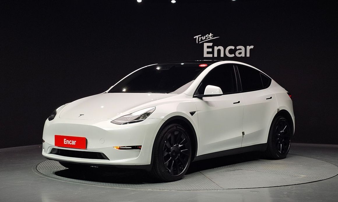 Tesla Model Y 2021