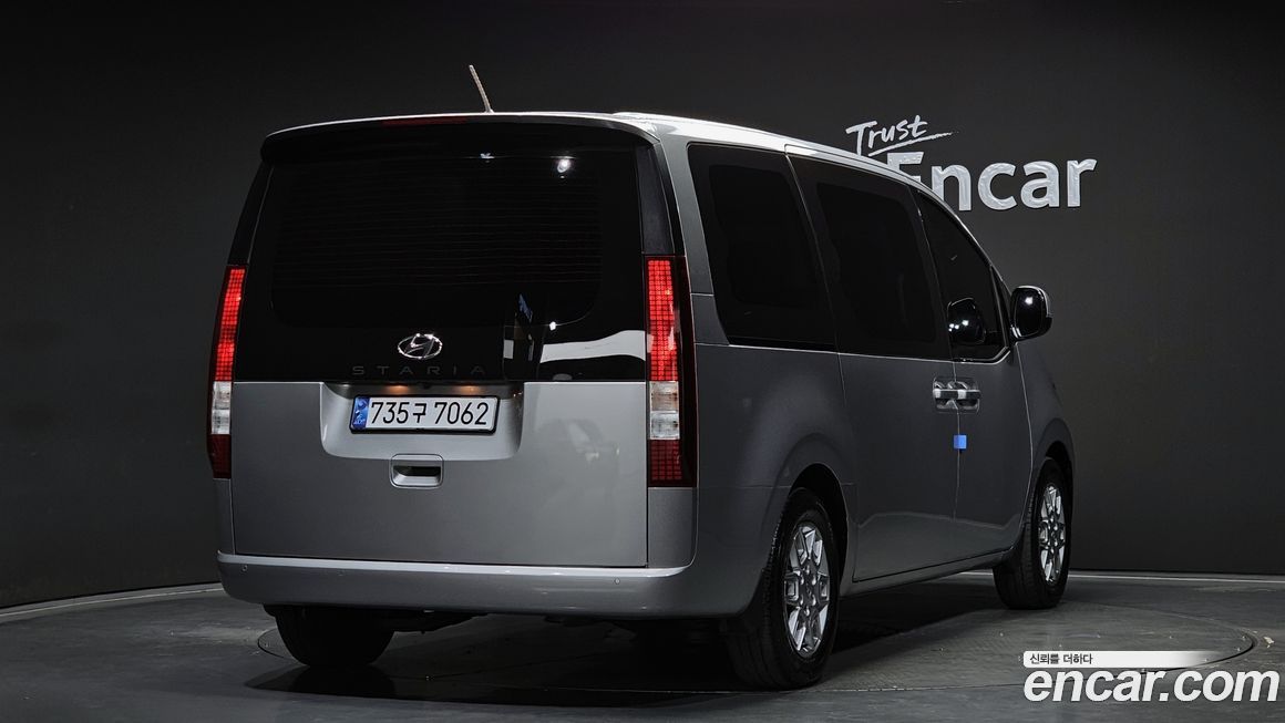 Hyundai Staria 2022