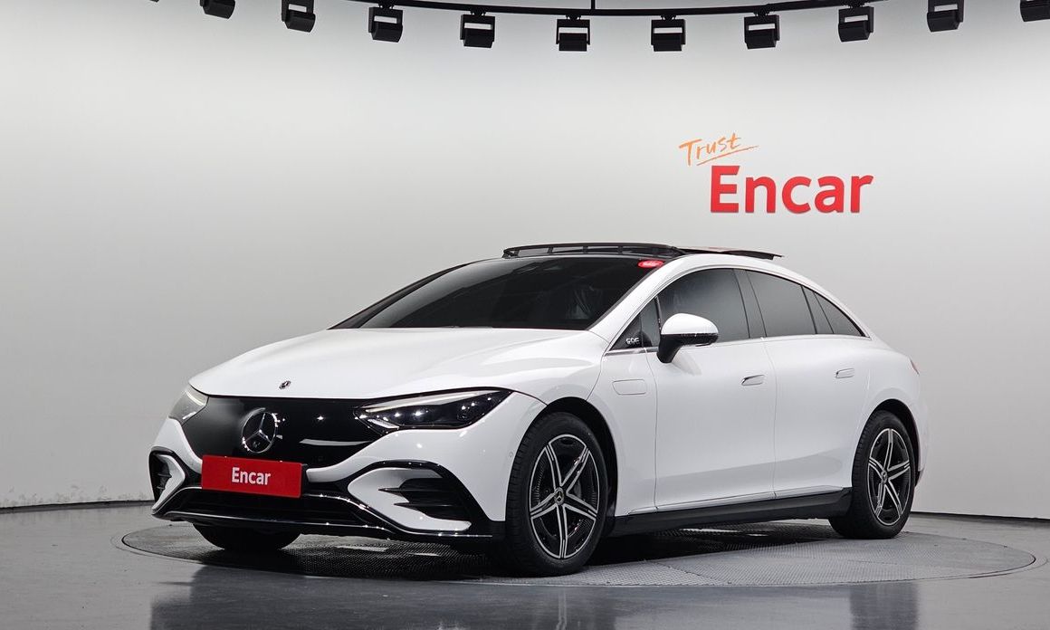 Mercedes-Benz EQE 2024