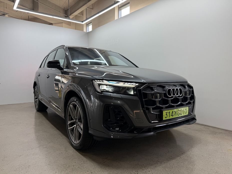 Audi Q7 2025