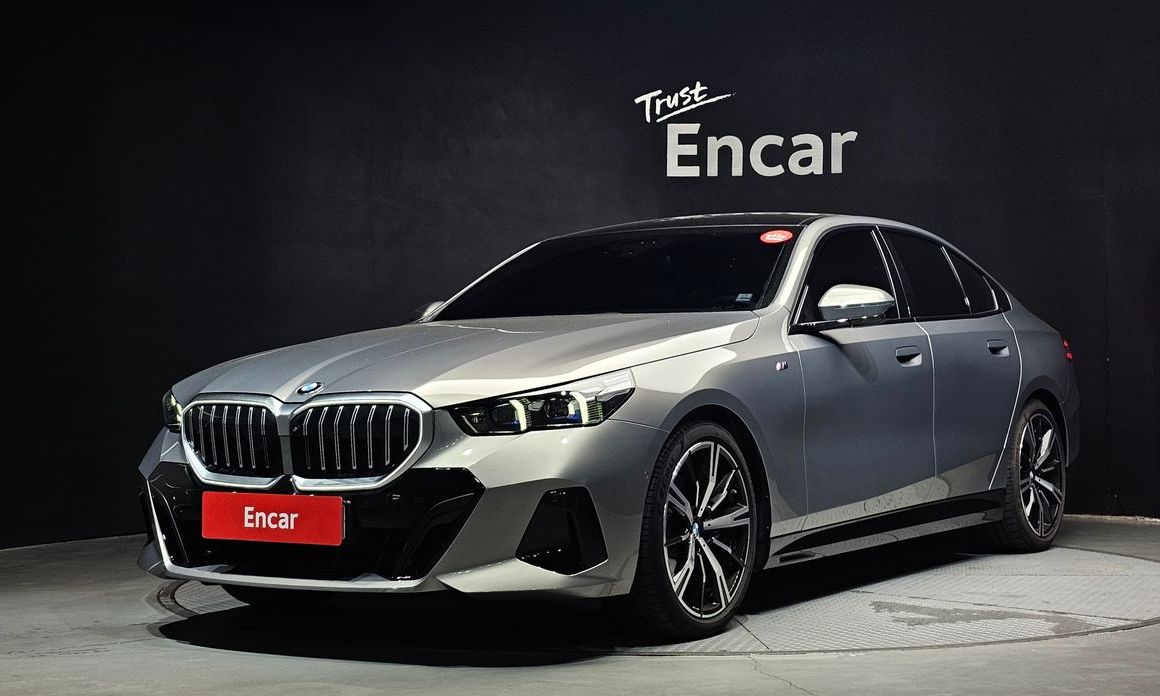 BMW 5-Series 2025