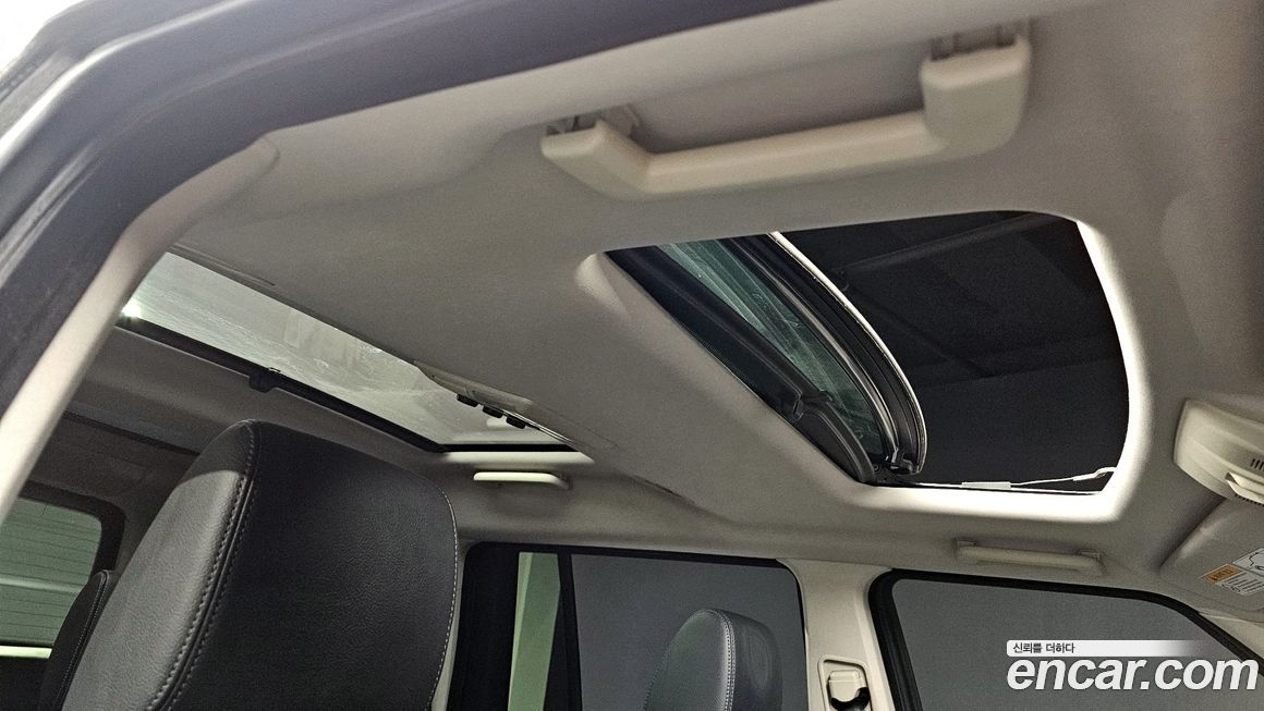 Land Rover Discovery 2013