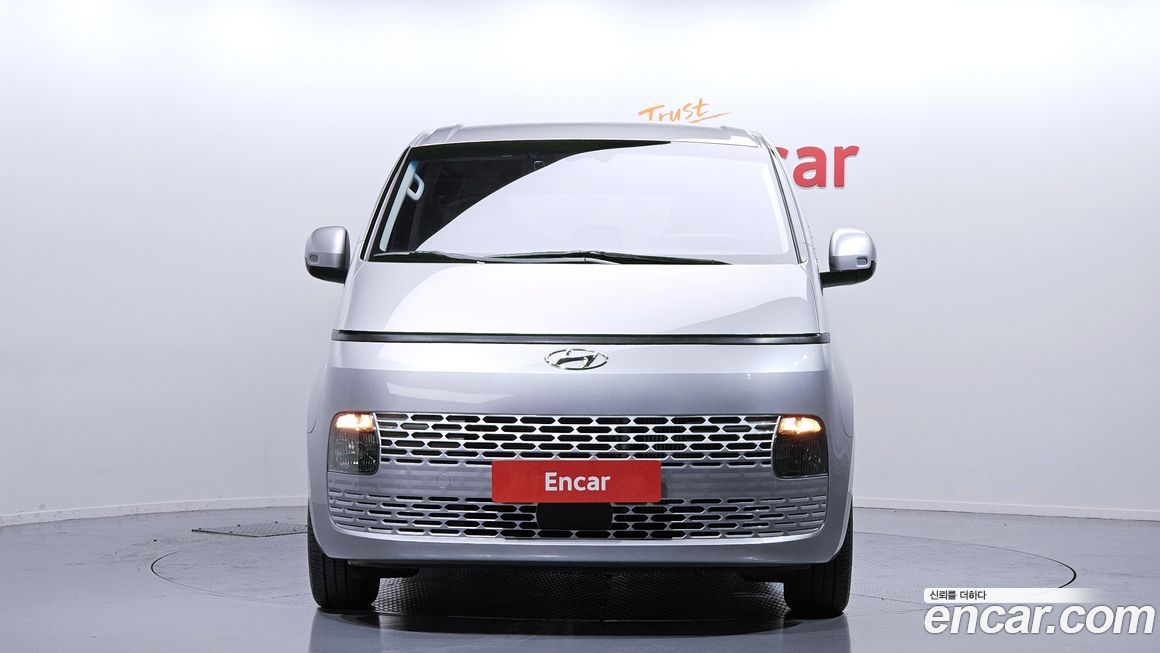 Hyundai Staria 2023