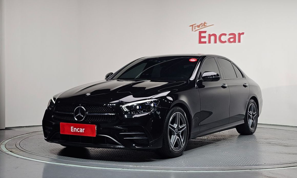Mercedes-Benz E-Class 2023