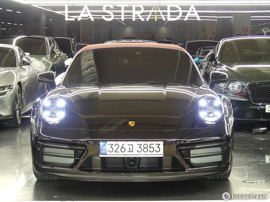 Porsche 911 2023