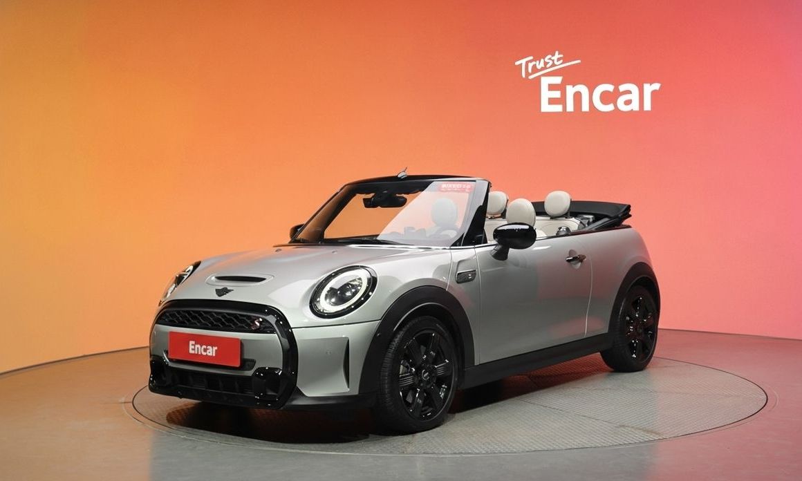 Mini Cooper Convertible 2023