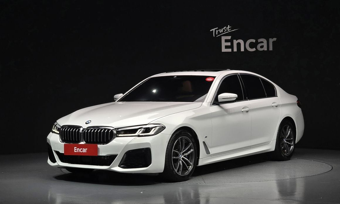 BMW 5-Series 2023