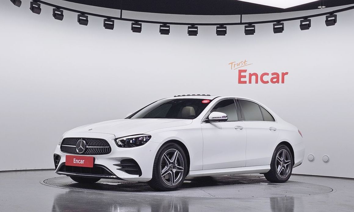 Mercedes-Benz E-Class 2023