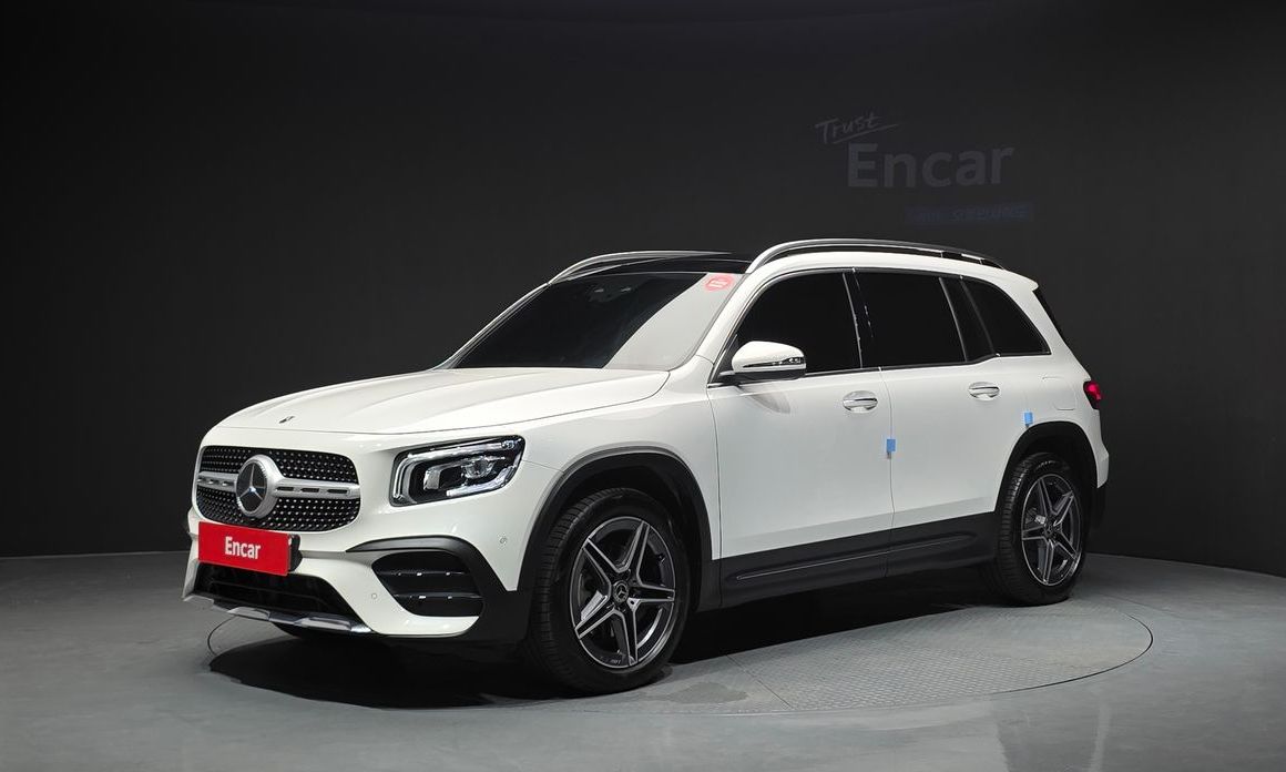 Mercedes-Benz GLB-Class 2023