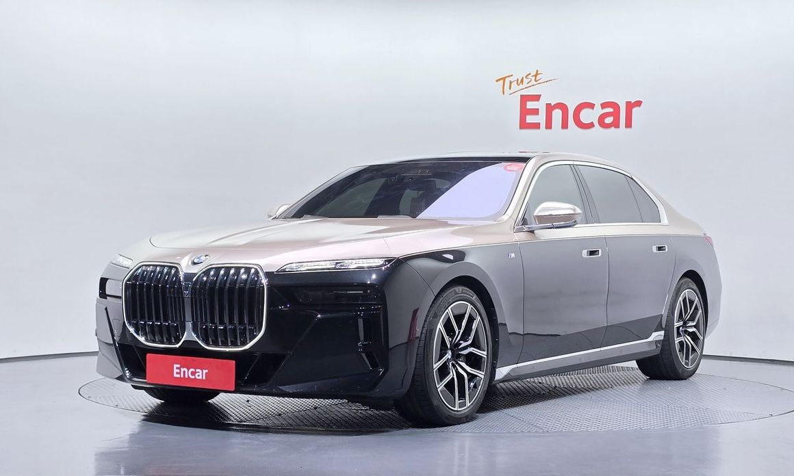 BMW 7-Series 2024