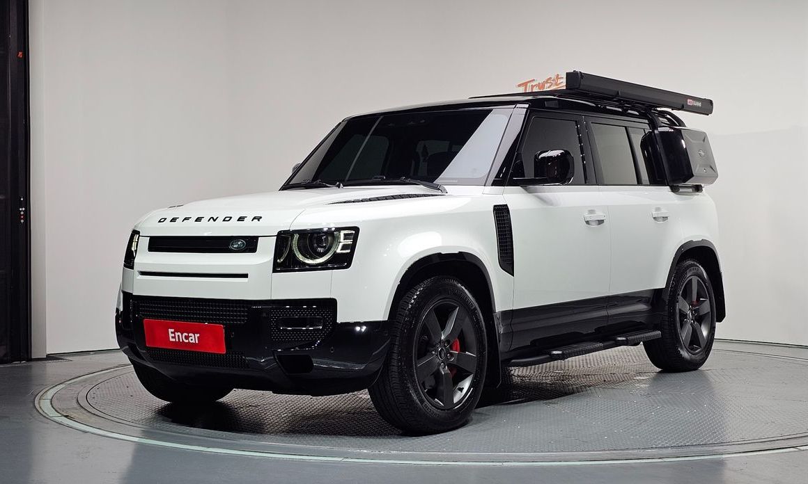 Land Rover Defender 2025
