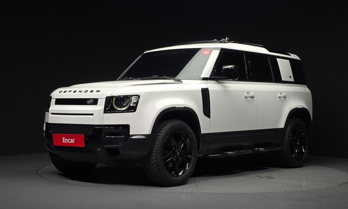 Land Rover Defender 2023