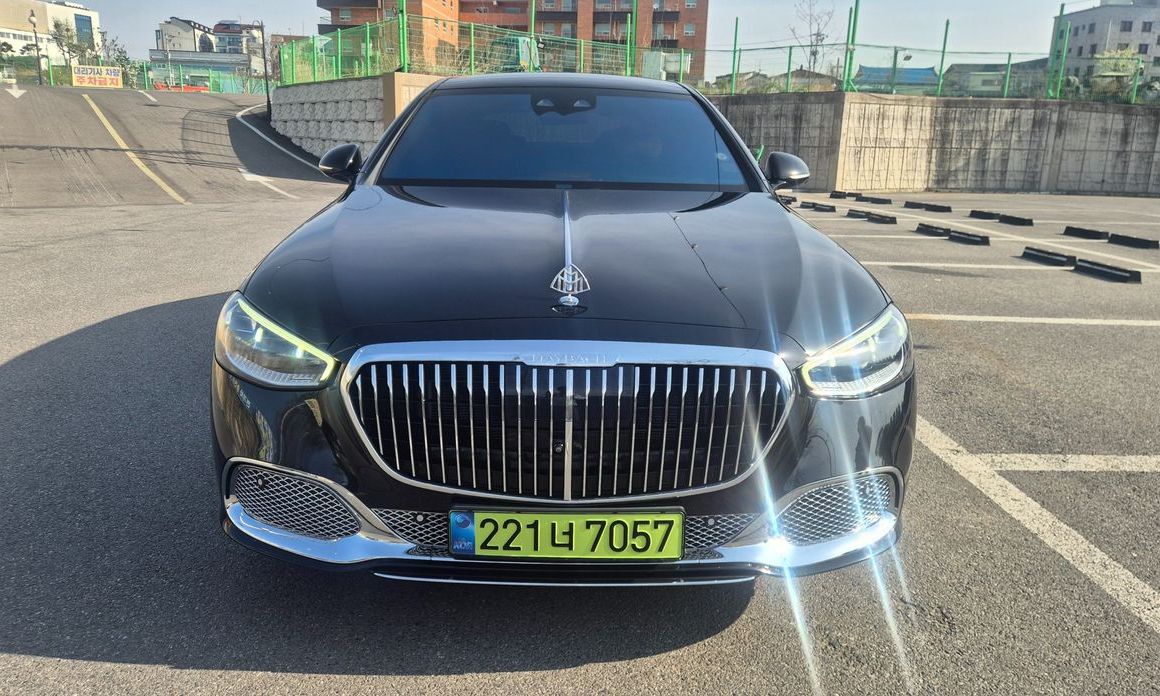 Mercedes-Benz S-Class 2023