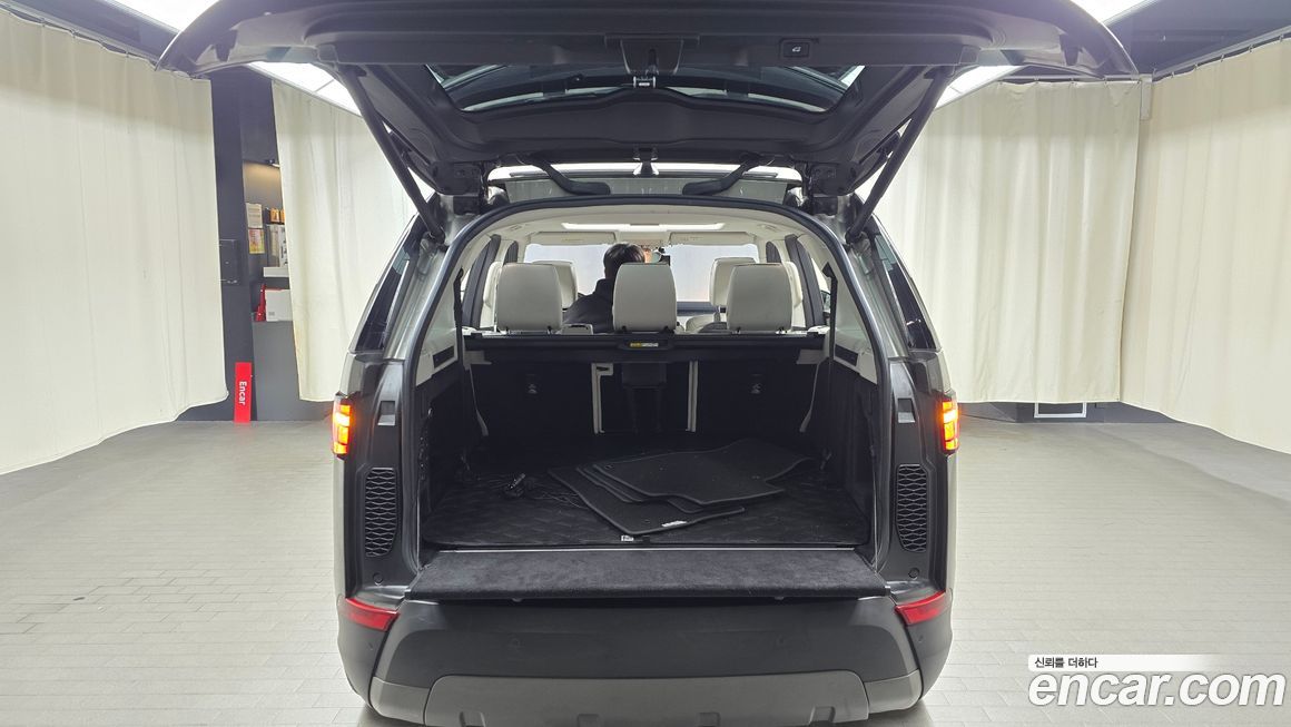 Land Rover Discovery 2017