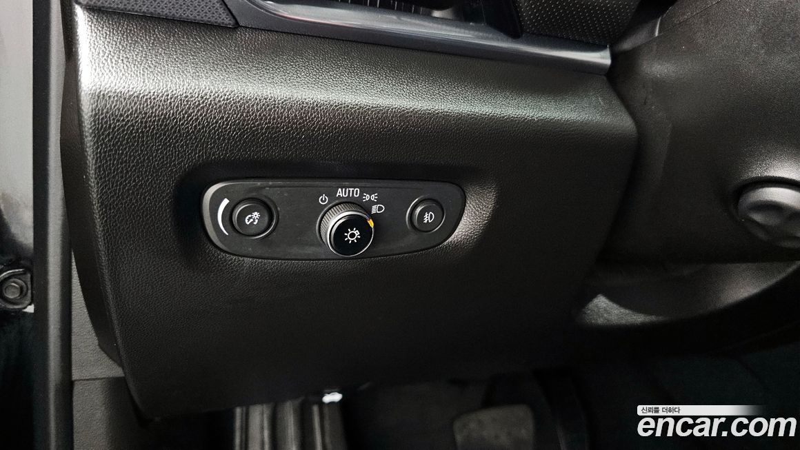 ChevroletGMDaewoo Traverse 2021