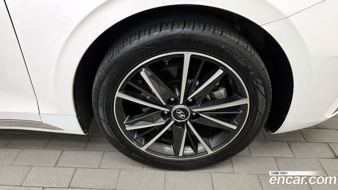 Hyundai Grandeur 2022