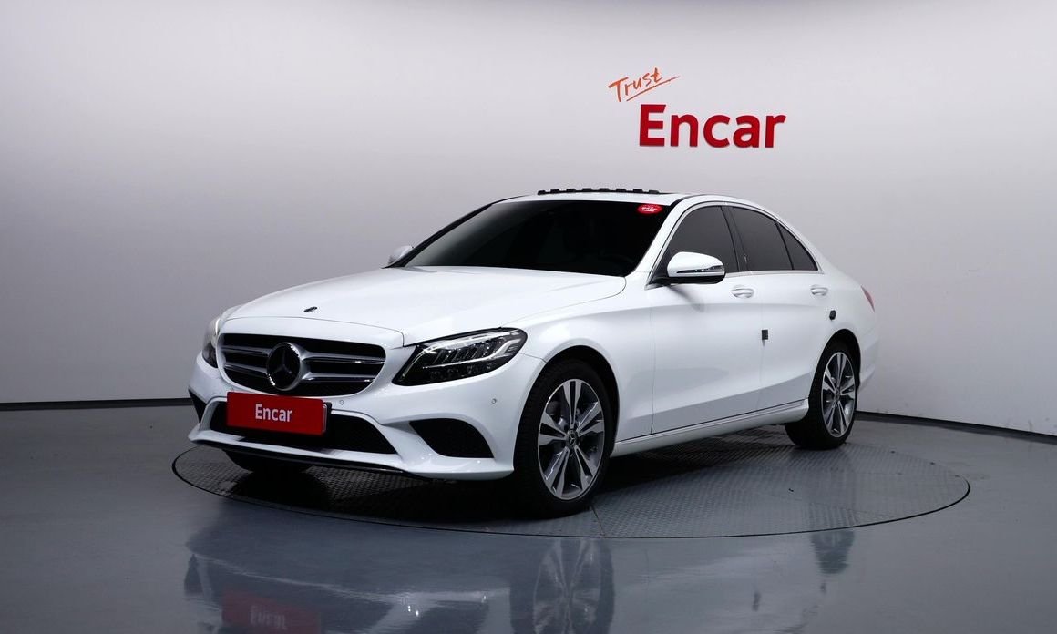 Mercedes-Benz C-Class 2021