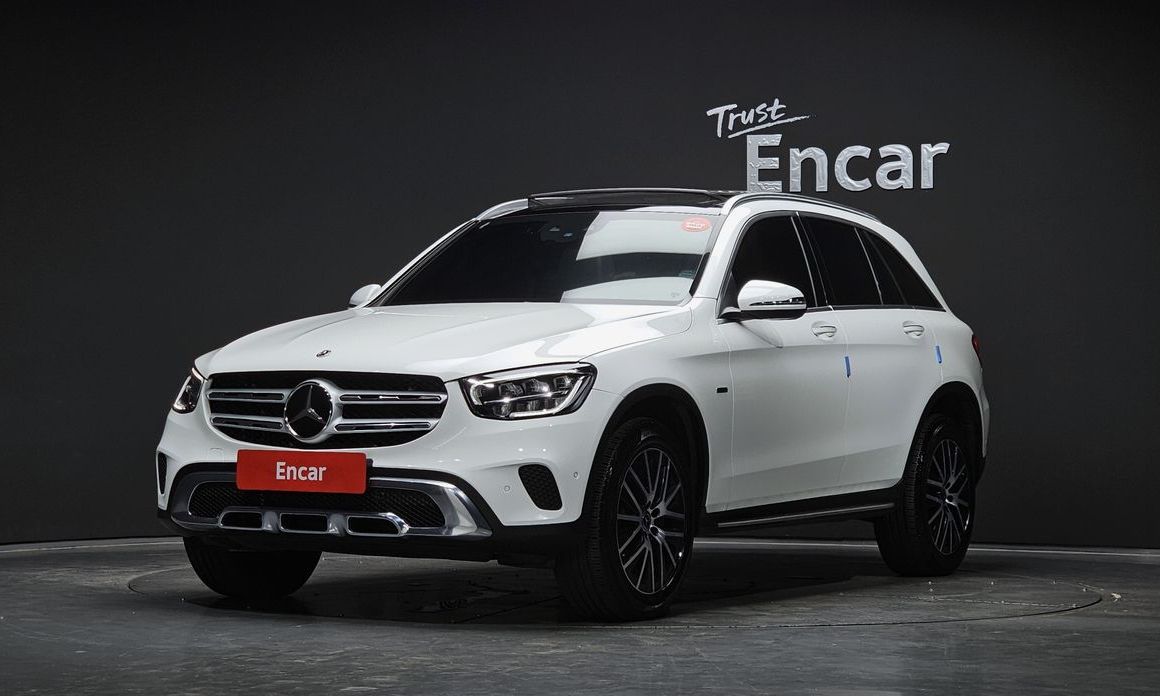 Mercedes-Benz GLC-Class 2021