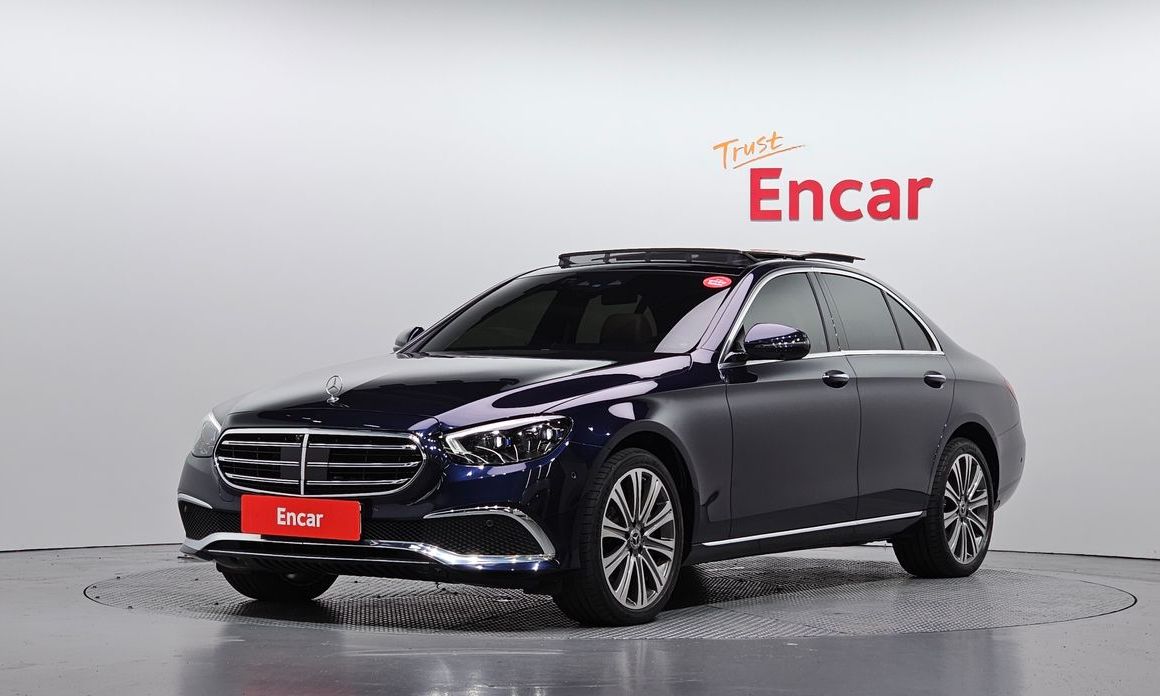 Mercedes-Benz E-Class 2023