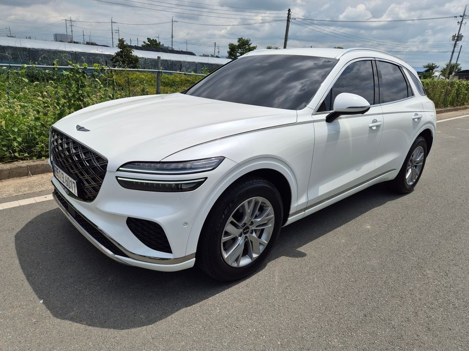 Genesis GV70 2025