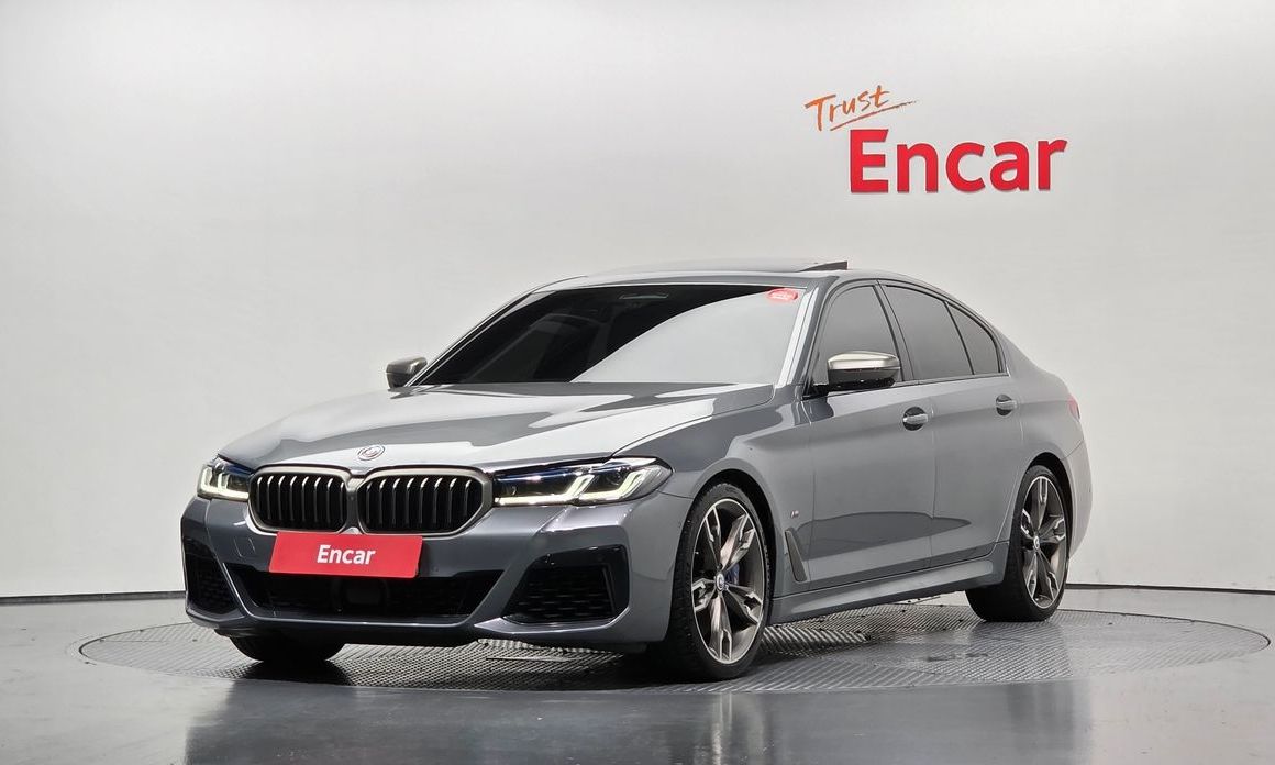 BMW 5-Series 2023