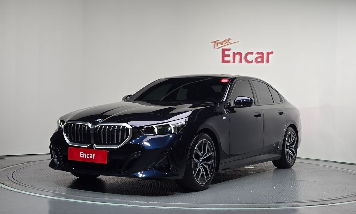 BMW 5-Series 2025