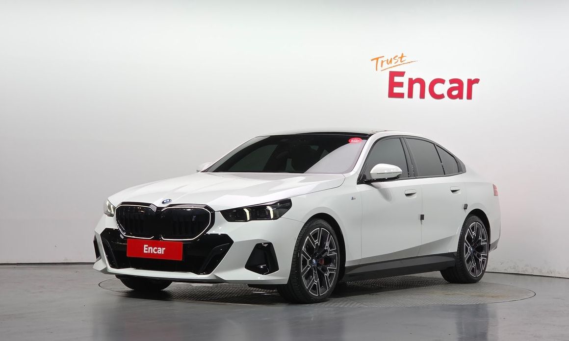 BMW i5 2024