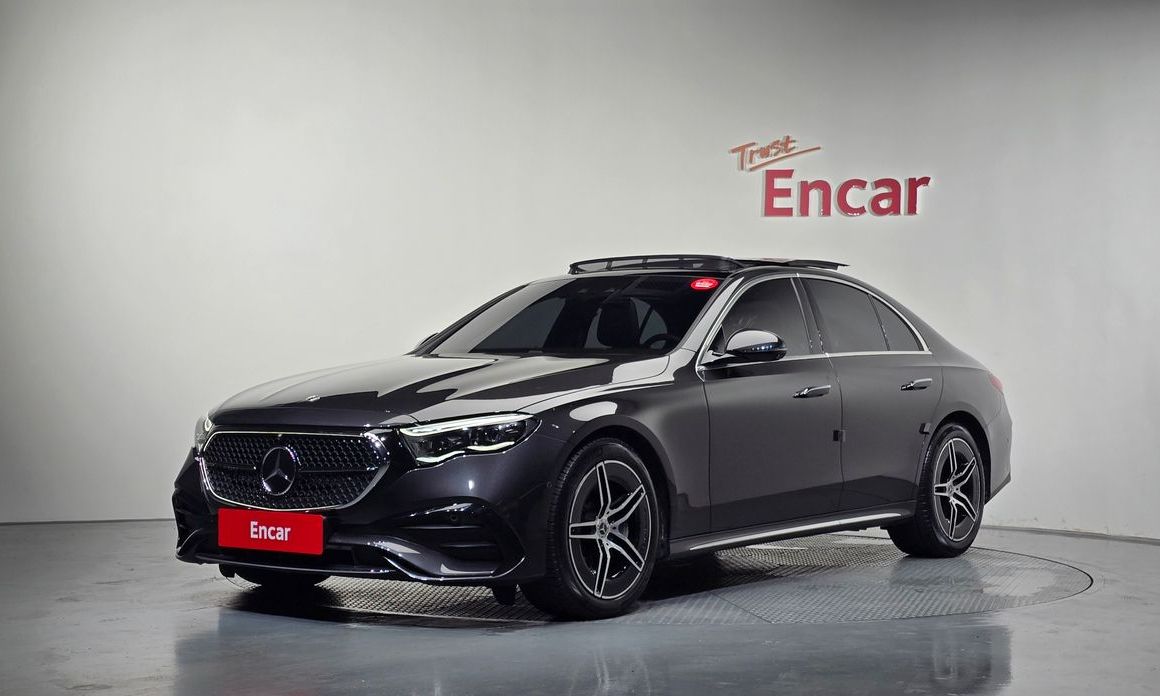 Mercedes-Benz E-Class 2024