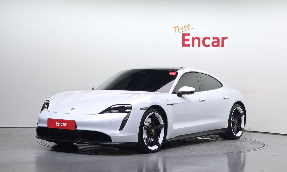 Porsche Taycan 2021