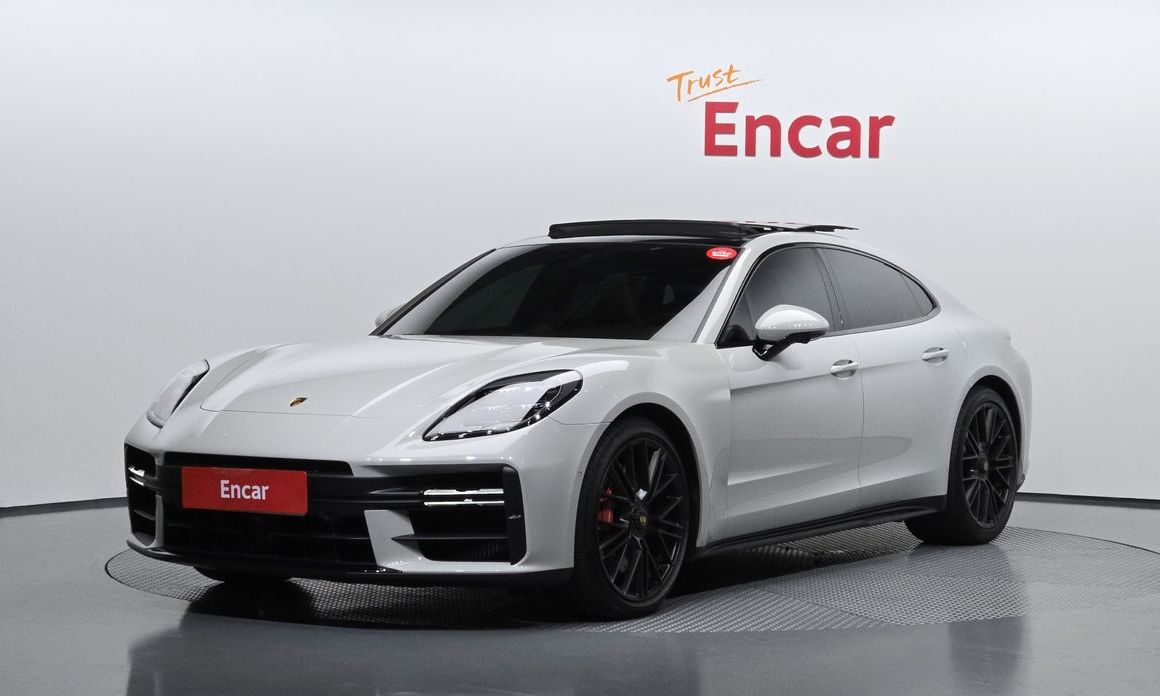 Porsche Panamera 2025