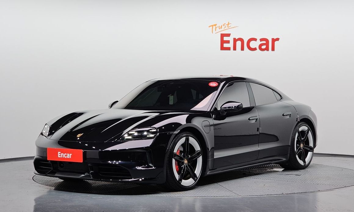 Porsche Taycan 2026