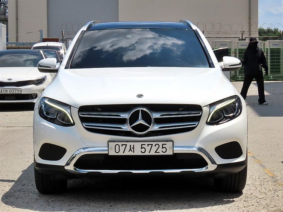 Mercedes-Benz GLC-Class 2018