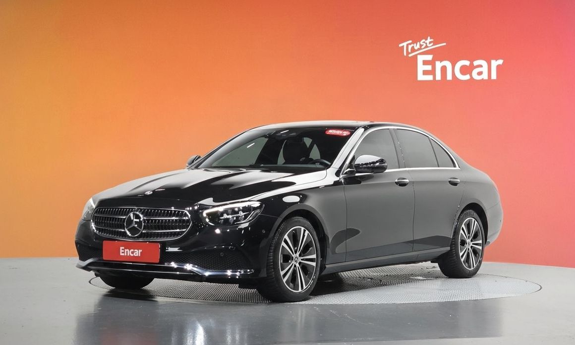 Mercedes-Benz E-Class 2022