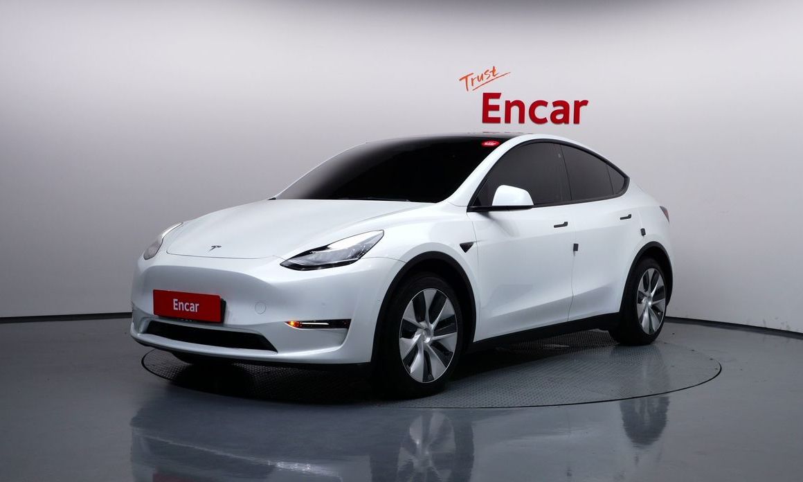 Tesla Model Y 2021