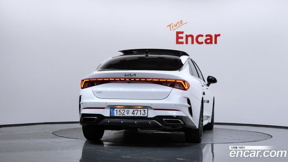 Kia K5 2023